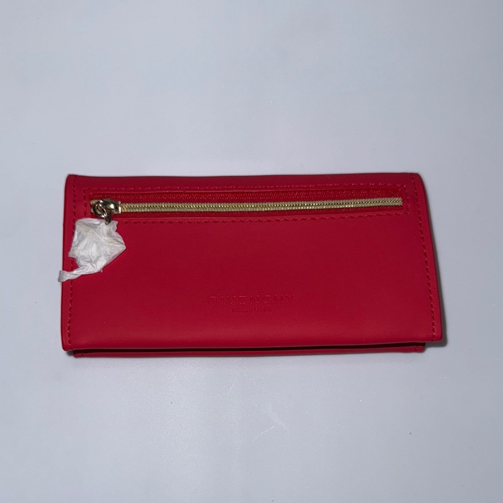✨Givenchy Small Pouch✨